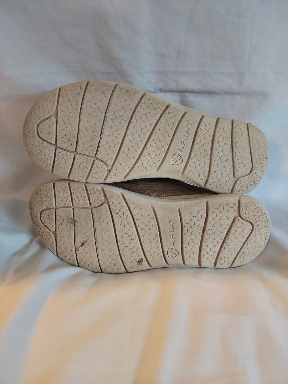 Ariat Women’s Hilo Canvas Slip-On Shoes Washed Tan Size 7.5 - Picture 6 of 7